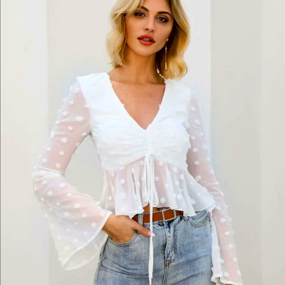 White long sleeve crop top